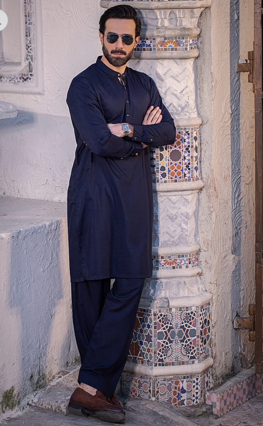 Rich Navy Blue Apple Bosky